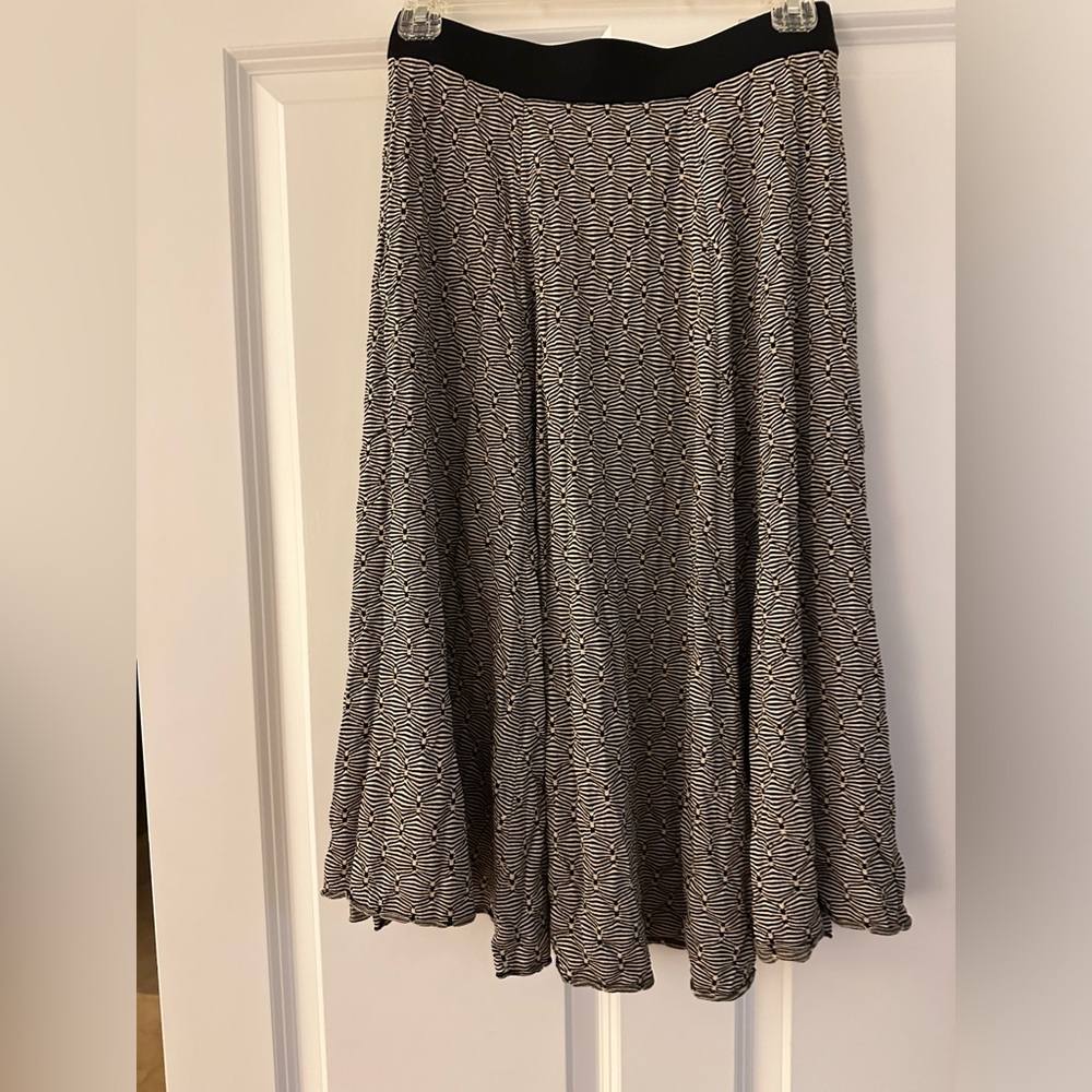 Happy Sheep NWT SKIRT black and cream size medium NWT Missoni Vibes